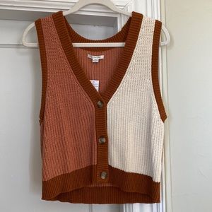 NWT American Eagle Button Sweater Vest